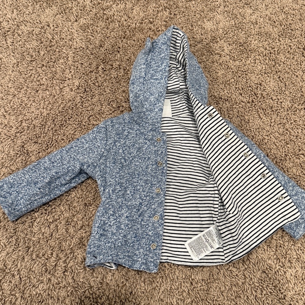 Reversible Gray Hooded Kids Shirt and Pants - Picture 6 of 9